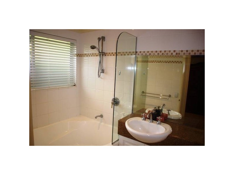 12 Darnley Street, Tewantin QLD 4565