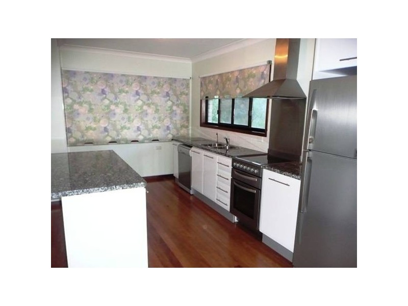 17 Lake View Drive, Tewantin QLD 4565