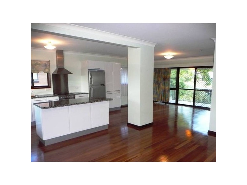 17 Lake View Drive, Tewantin QLD 4565