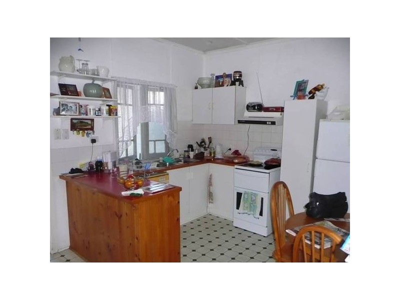 6 Cloudsley Street, Noosaville QLD 4566