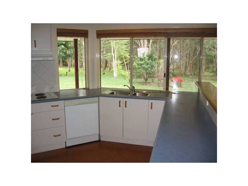 7 Coach Court, Cooroibah QLD 4565