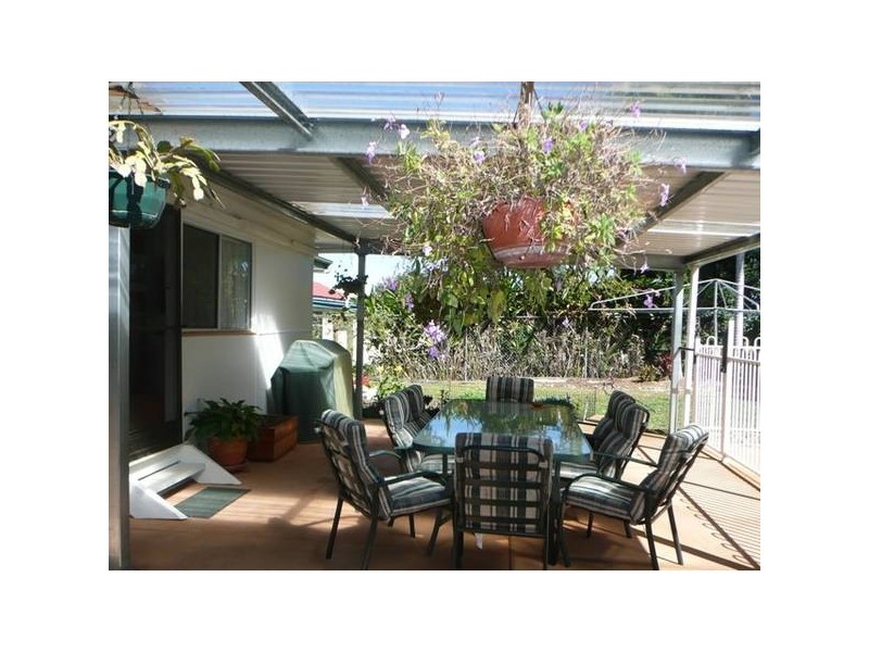 8 Tulip Lane, Cooroy QLD 4563