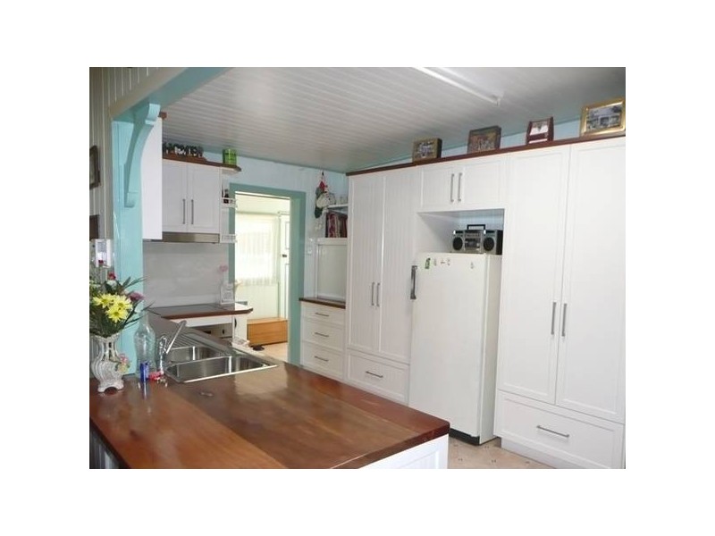 8 Tulip Lane, Cooroy QLD 4563