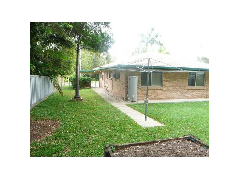 25 Tait Street, Tewantin QLD 4565