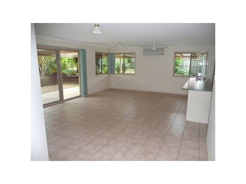 5 Dun Street, Tewantin QLD 4565