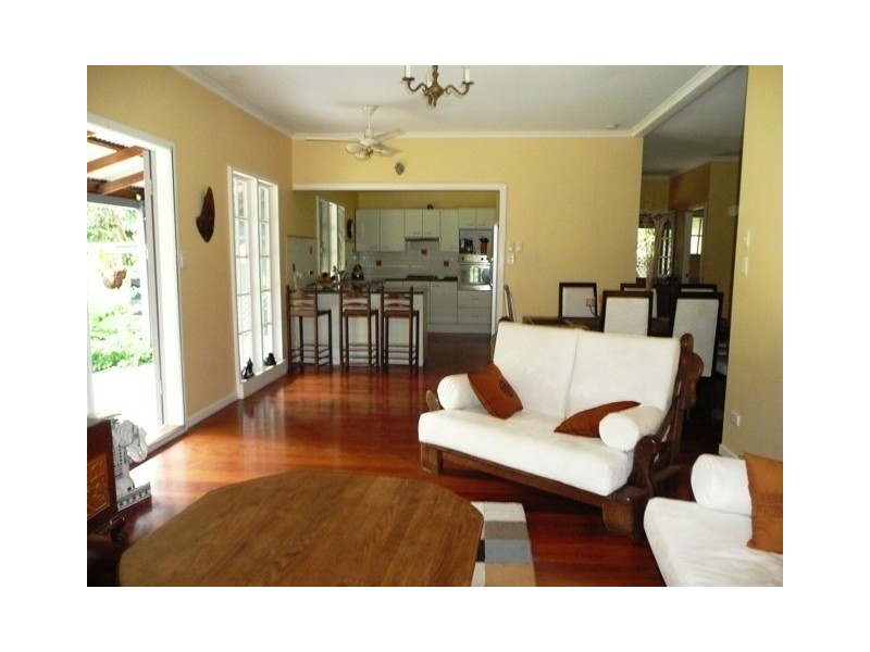 Cooroibah QLD 4565