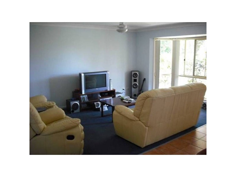 8 Flametree Drive, Tewantin QLD 4565