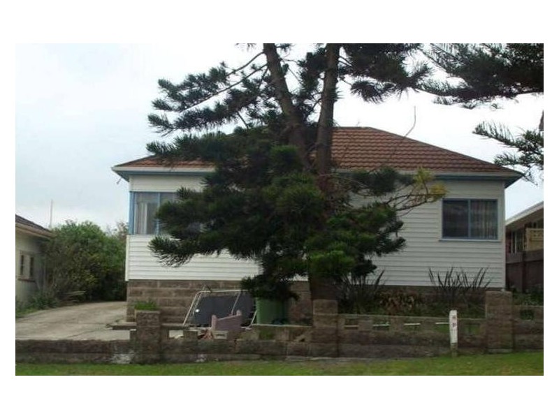 32 Stewart Street, The Entrance North NSW 2261