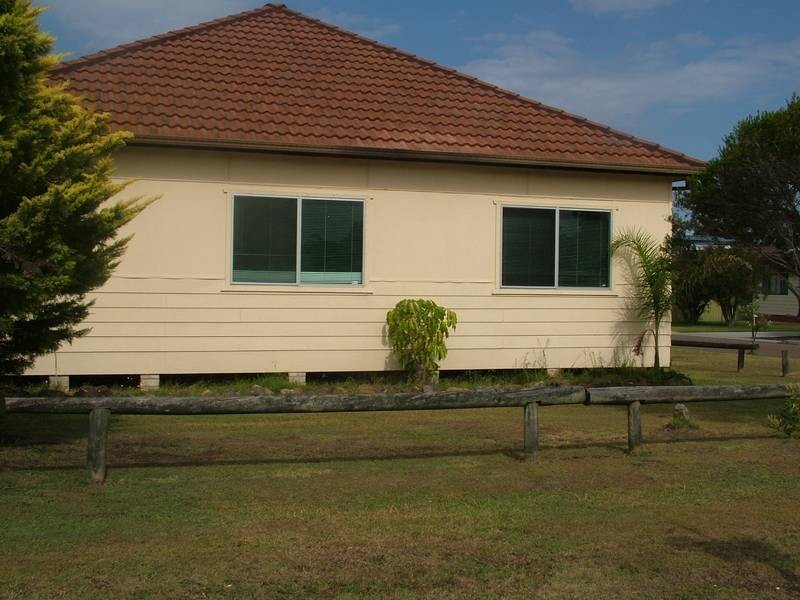 54 Nirvana St, Toowoon Bay NSW 2261