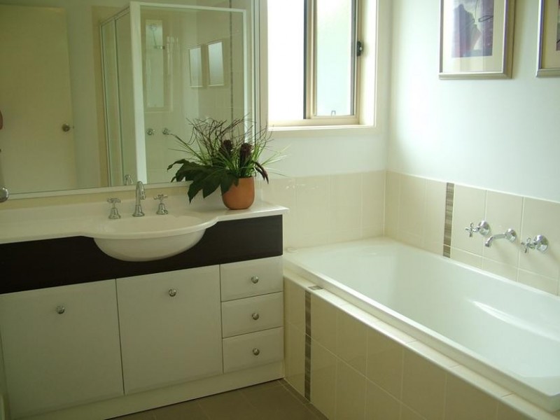 24 Stan Johnson Drive, Hamlyn Terrace NSW 2259