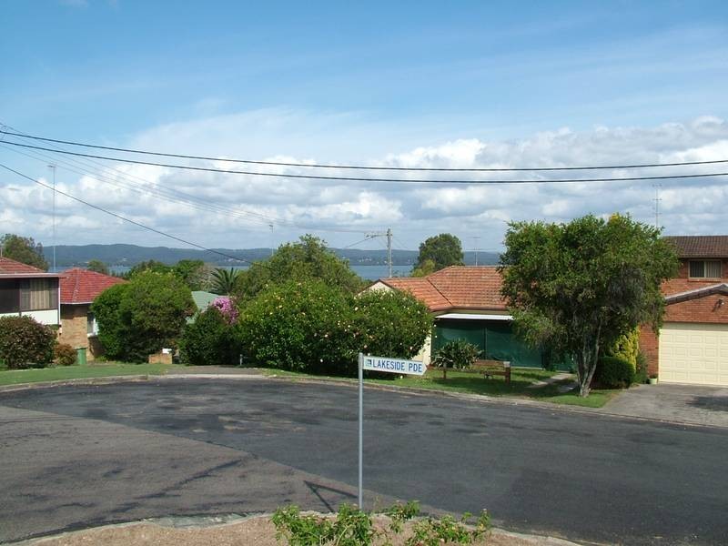 84 Lakeside Pde, The Entrance NSW 2261