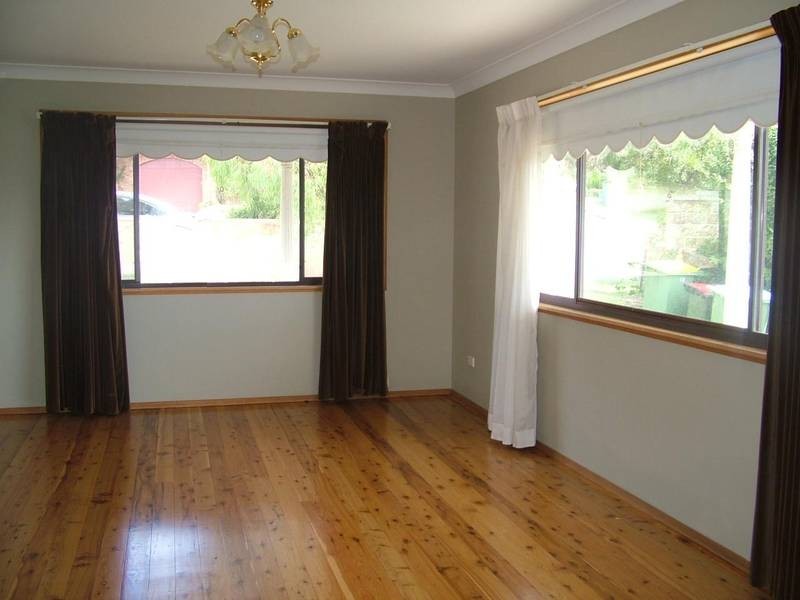 12 Vista Pde, Bateau Bay NSW 2261