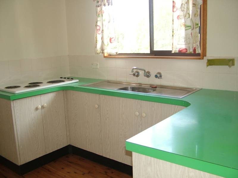 12 Vista Pde, Bateau Bay NSW 2261