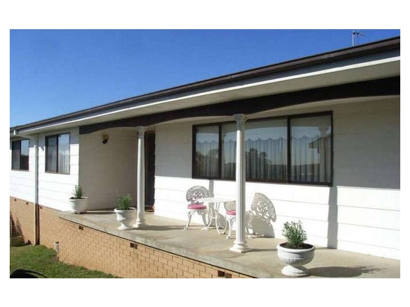 12 Vista Pde, Bateau Bay NSW 2261