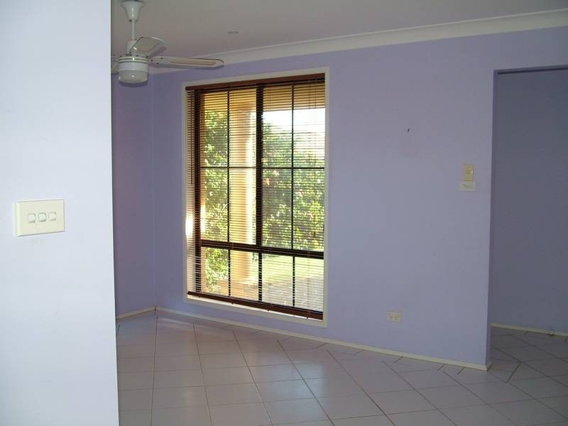 2/18 Terilbah Place, The Entrance North NSW 2261