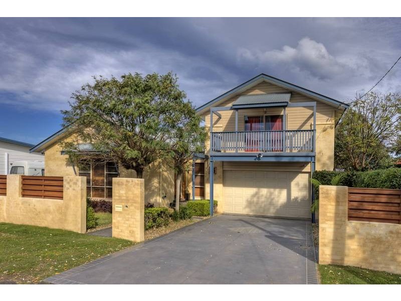 15 Thelma Street, Shelly Beach NSW 2261