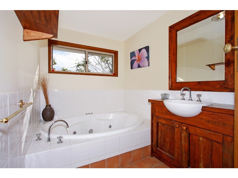 15 Thelma Street, Shelly Beach NSW 2261