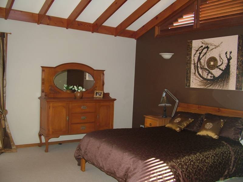 14 Blue Wave Crescent, Forresters Beach NSW 2260