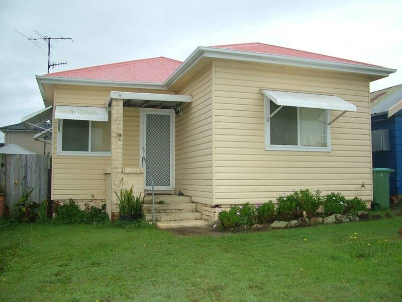 38 Thompson Street, Long Jetty NSW 2261