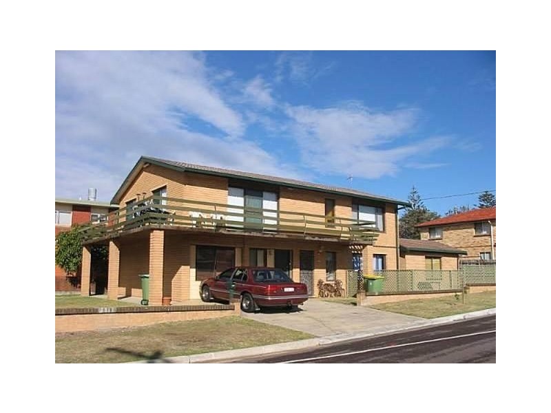 203 Bay Road, Blue Bay NSW 2261