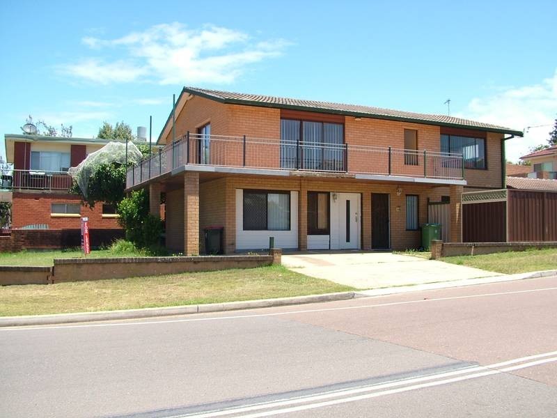 203 Bay Road, Toowoon Bay NSW 2261