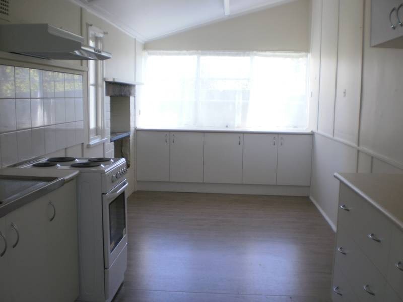 175 Bay Road, Toowoon Bay NSW 2261