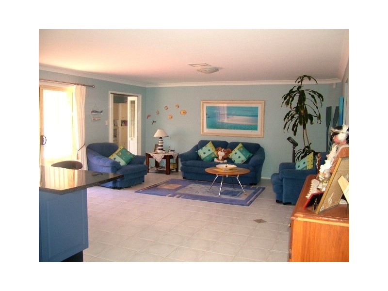 Summerland Point NSW 2259