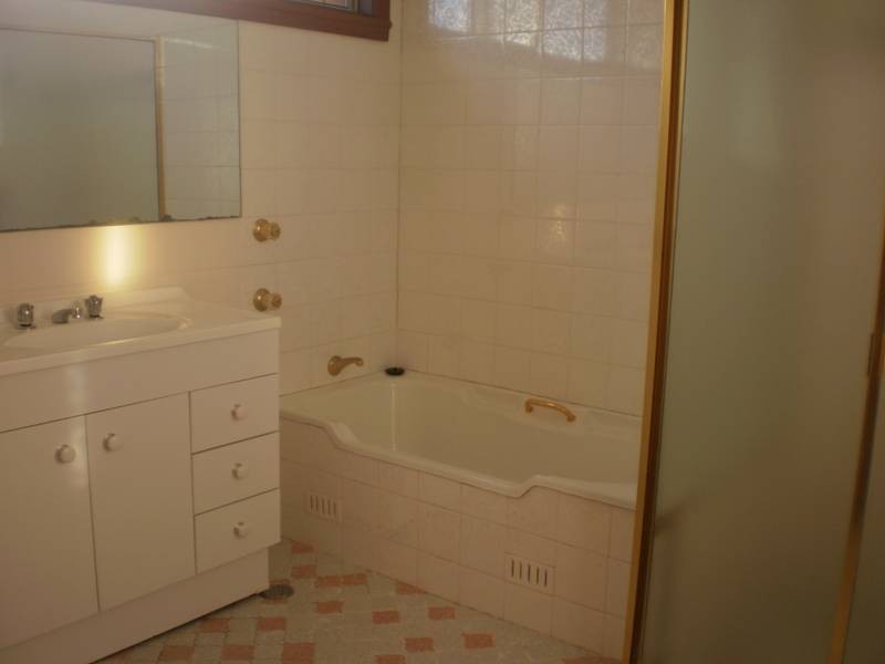 2a William Street, Wyong NSW 2259