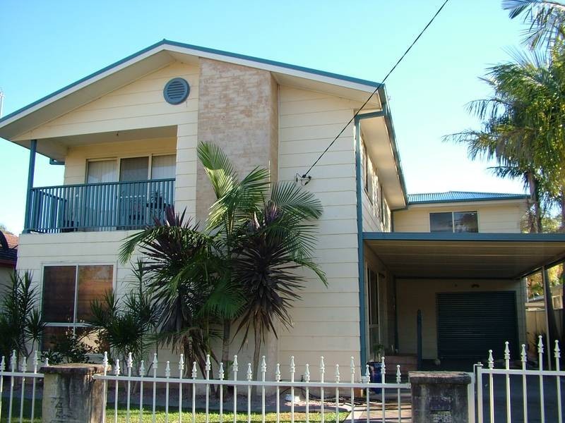 Berkeley Vale NSW 2261