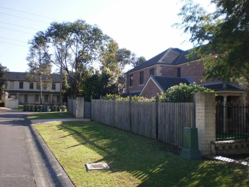 1/10 Richmond Mews, Mardi NSW 2259