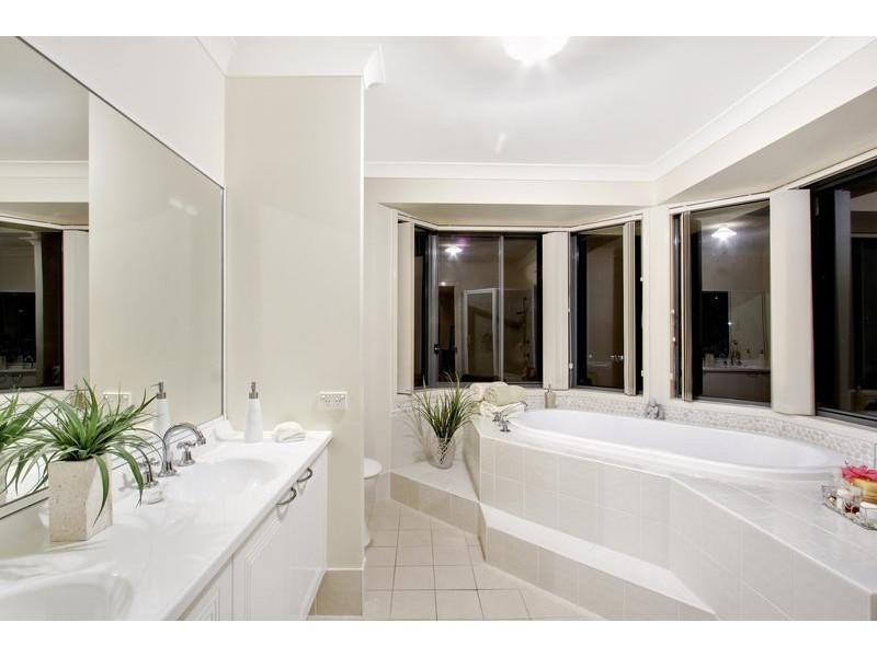 26 Neale St, Long Jetty NSW 2261