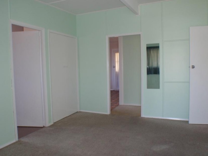 37 Farrar Rd, Killarney Vale NSW 2261