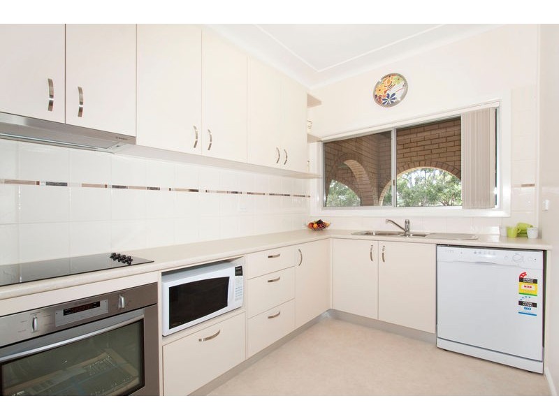 Bateau Bay NSW 2261