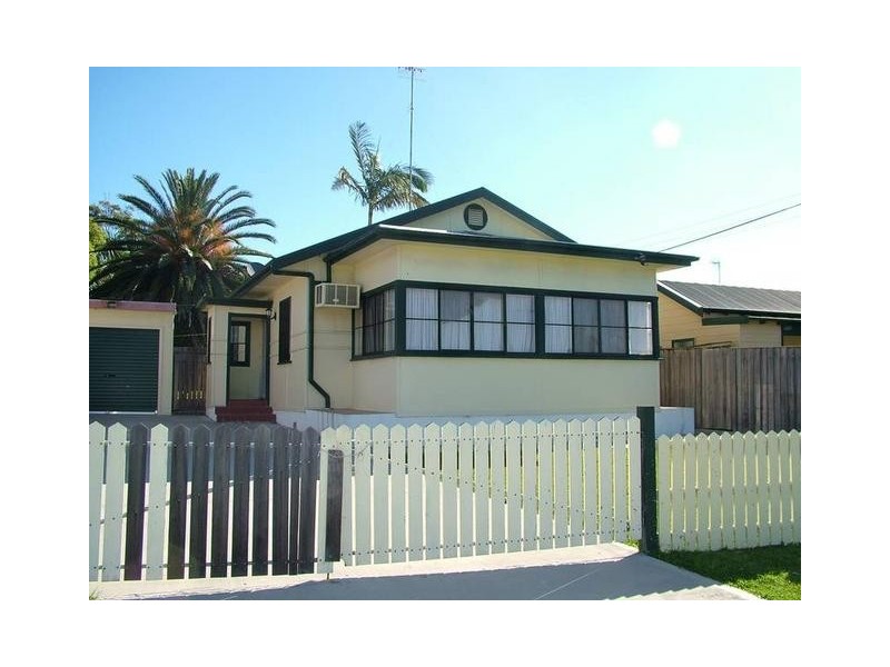 15a Ashton Ave, The Entrance NSW 2261