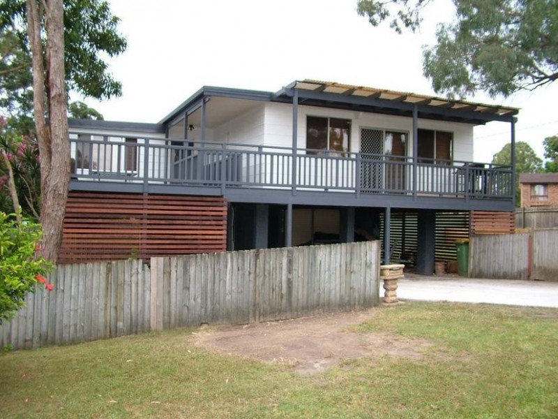 8 Ronda Cl, Berkeley Vale NSW 2261