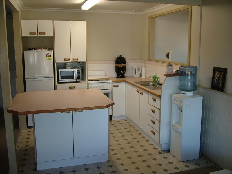 8 Ronda Cl, Berkeley Vale NSW 2261