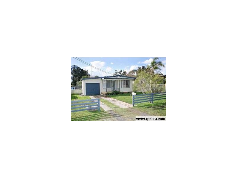 35 Oxley Rd, Killarney Vale NSW 2261