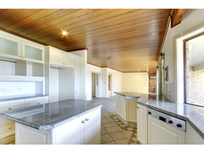 Berkeley Vale NSW 2261