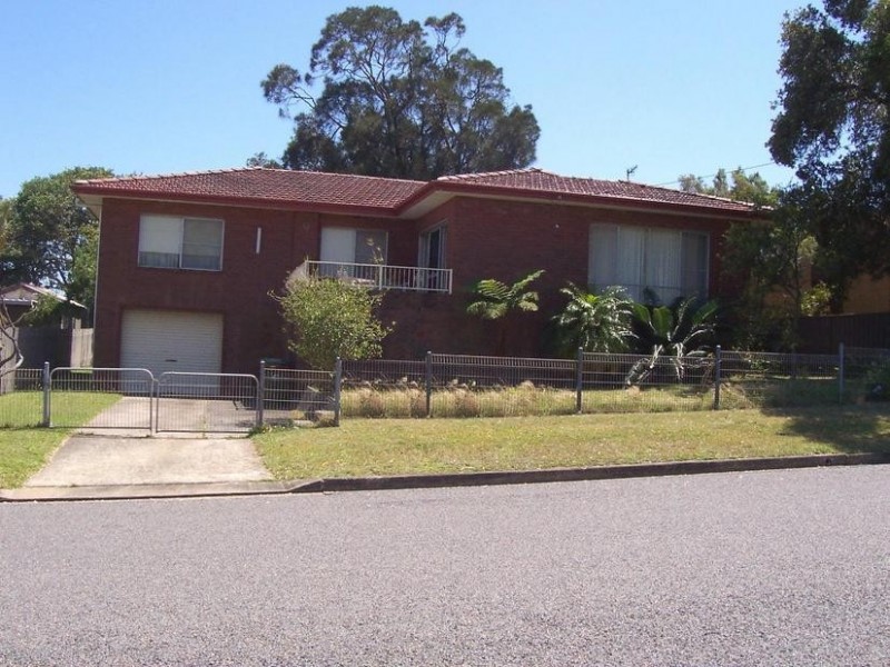 34 Pacific St, Long Jetty NSW 2261