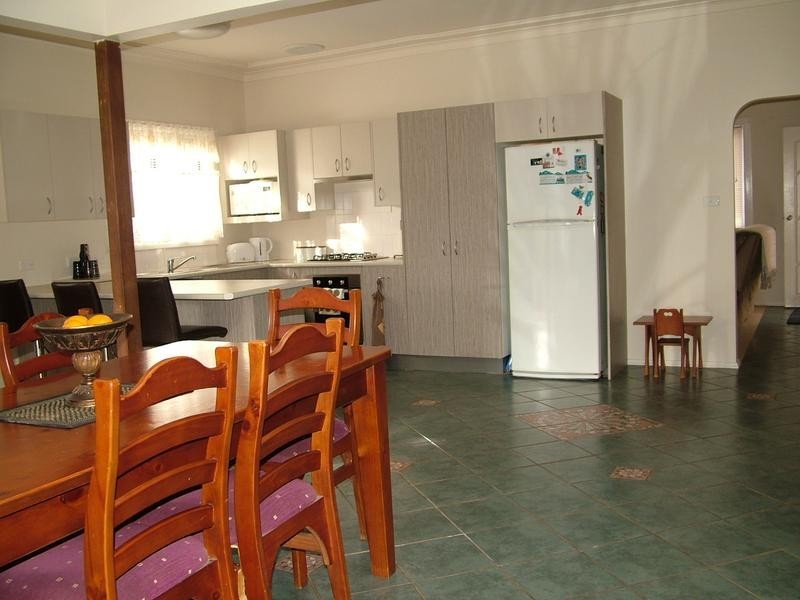 981 The Entrance Rd, Forresters Beach NSW 2260