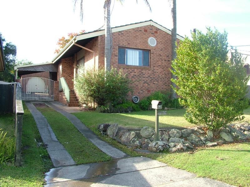 21 Belford Ave, Bateau Bay NSW 2261
