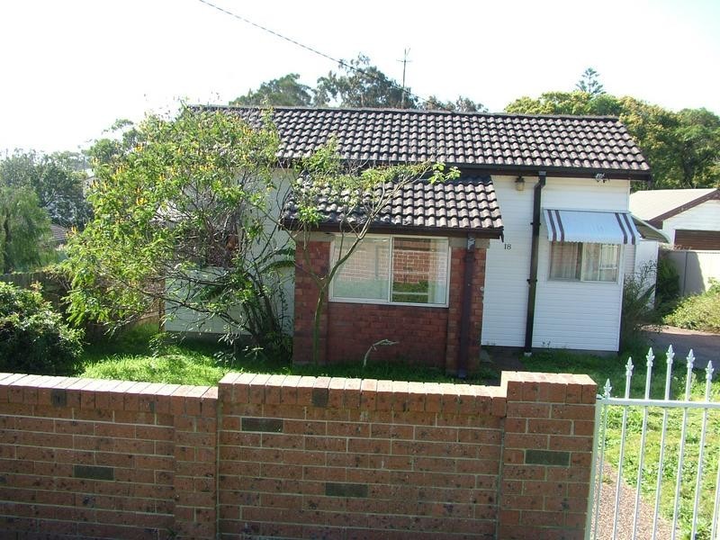 18 Anzac Road, Long Jetty NSW 2261