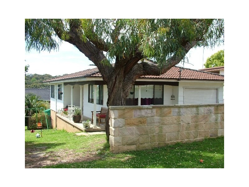 12 Vista Pde, Bateau Bay NSW 2261