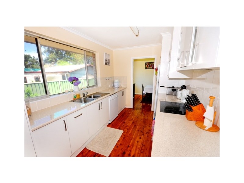 17 Graham St, Long Jetty NSW 2261