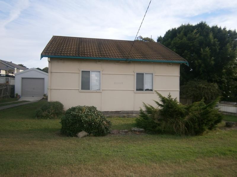 21 Ashton Avenue, The Entrance NSW 2261