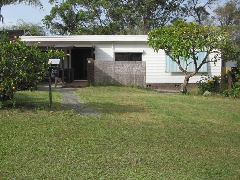 68 Platypus Road, Berkeley Vale NSW 2261