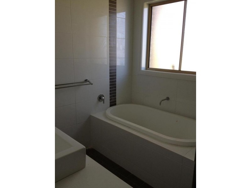 50a Blue Crane Close, Tumbi Umbi NSW 2261