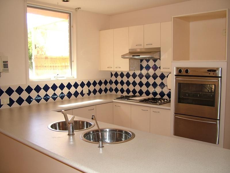 Killarney Vale NSW 2261