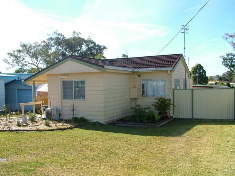 75 Dalnott Dr, Gorokan NSW 2263