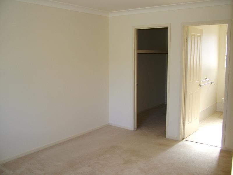 2/74 Gilbert STREET, Long Jetty NSW 2261